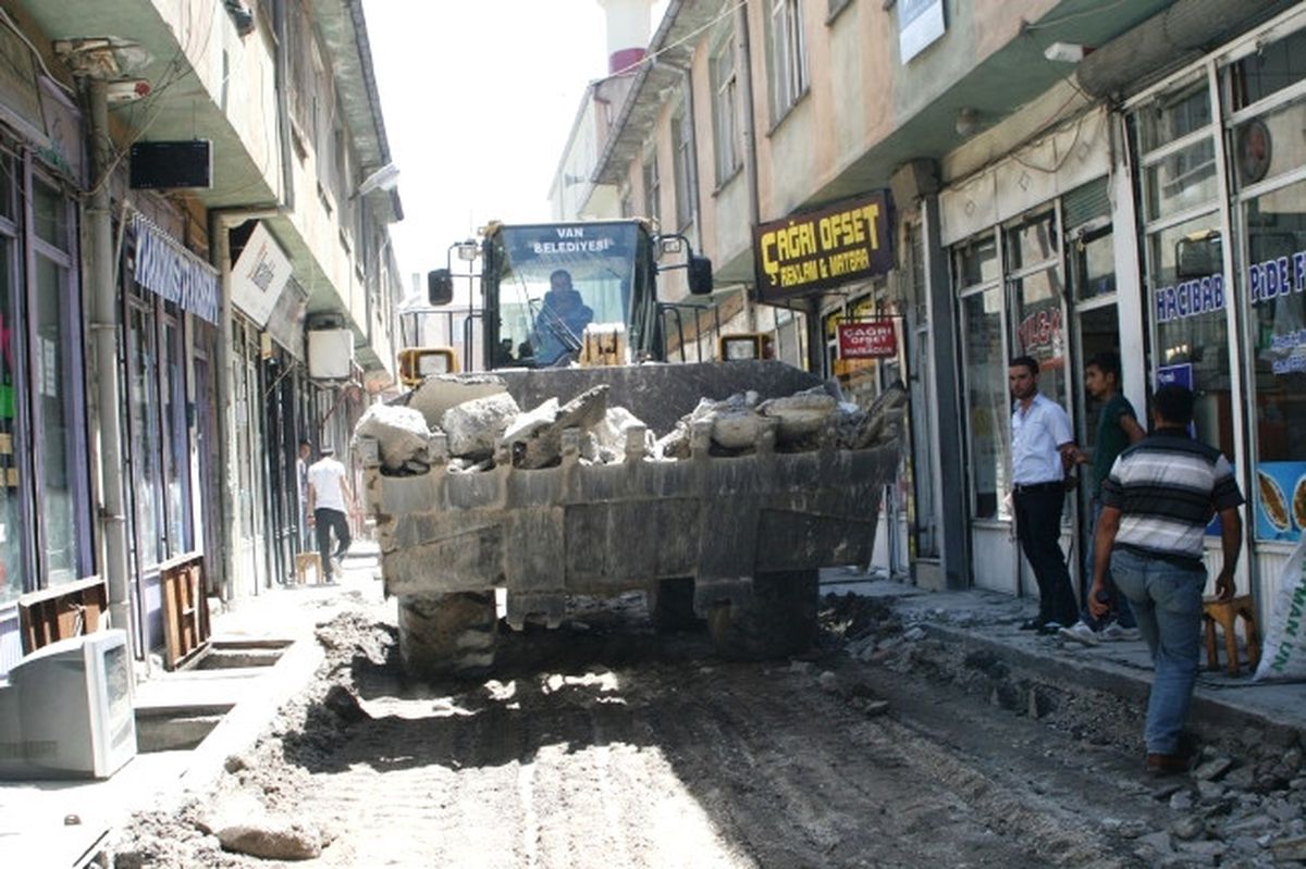 Van\'da Kaldırımlar Yenileniyor