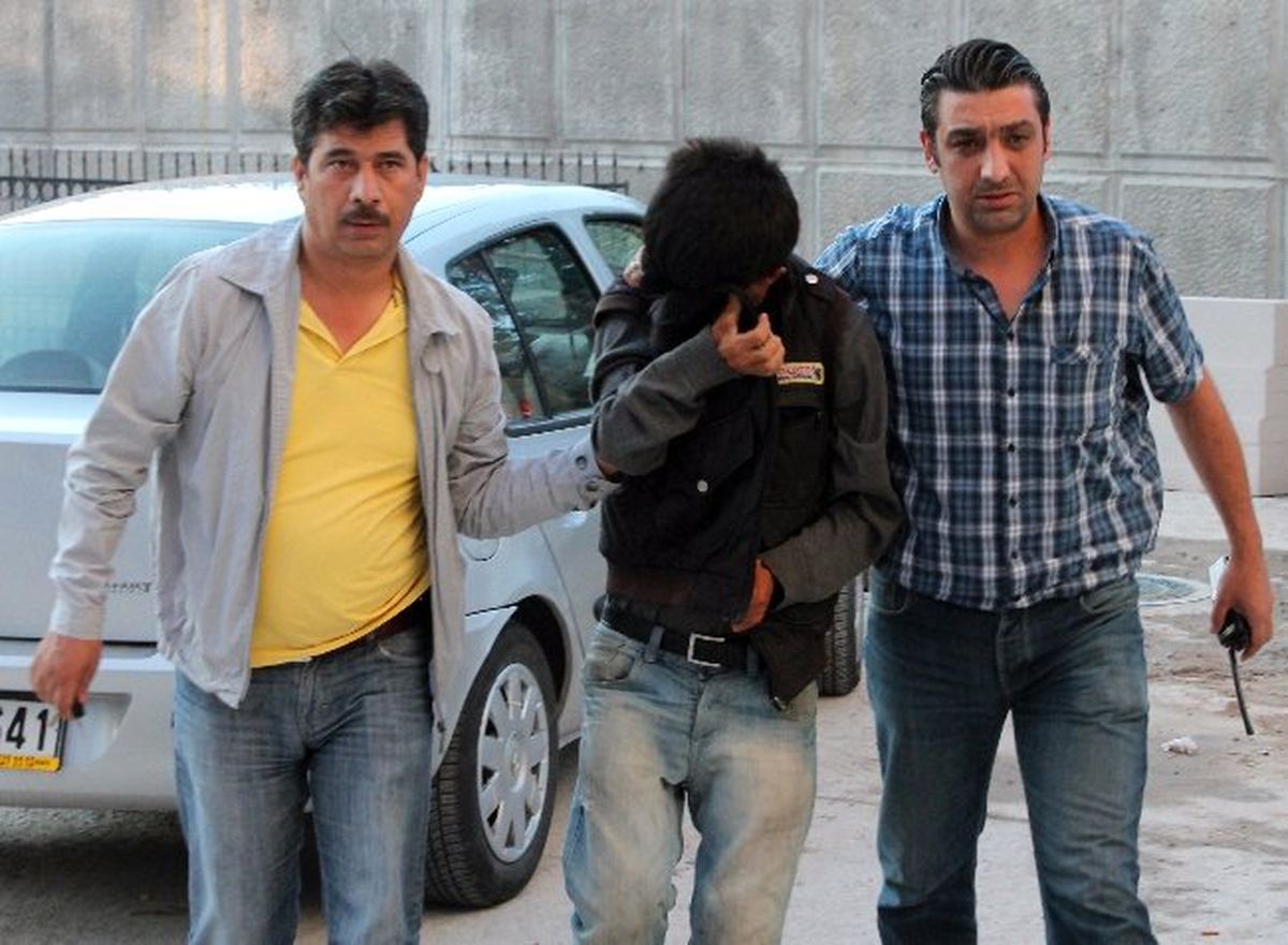 3 Paket Sigara Çalan Engelli Hırsız Yakalandı