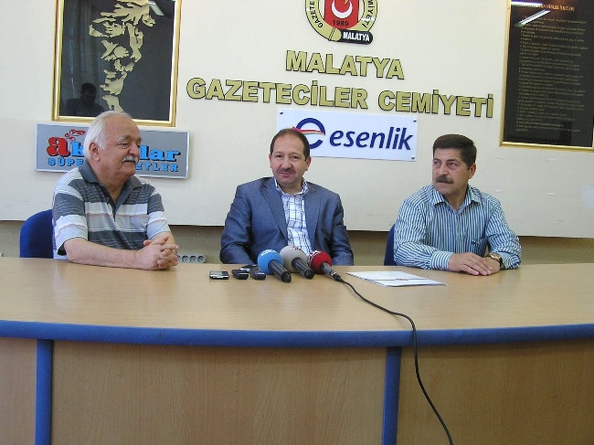 AK Parti Malatya Milletvekili Faruk Öz, Gazeteciler Cemiyeti\'ni Ziyaret Etti