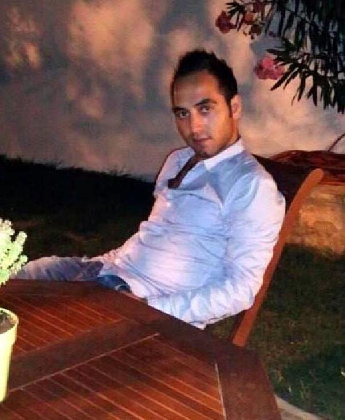Aşırı Hızlı Sürücü Kazada Ağır Yaralandı