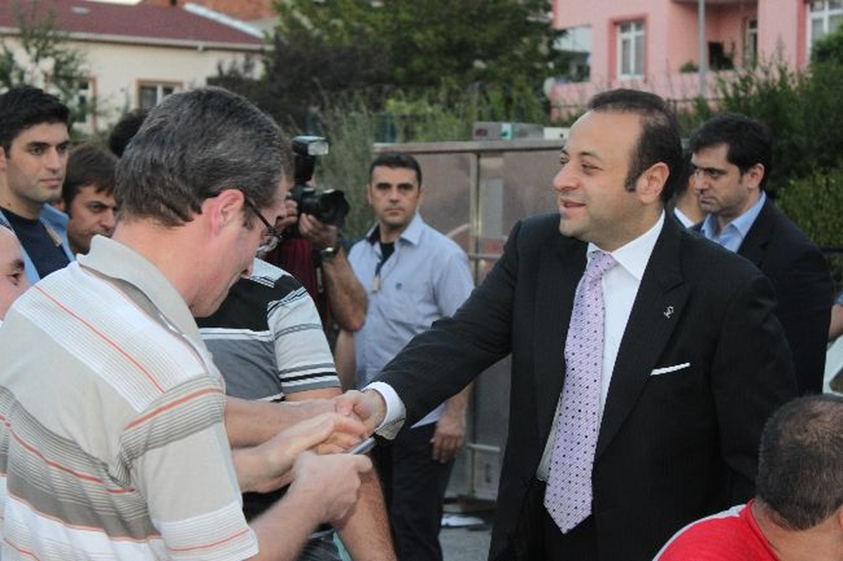 Bakan Bağış, Ümraniyeli Vatandaşlarla Orucunu Açtı