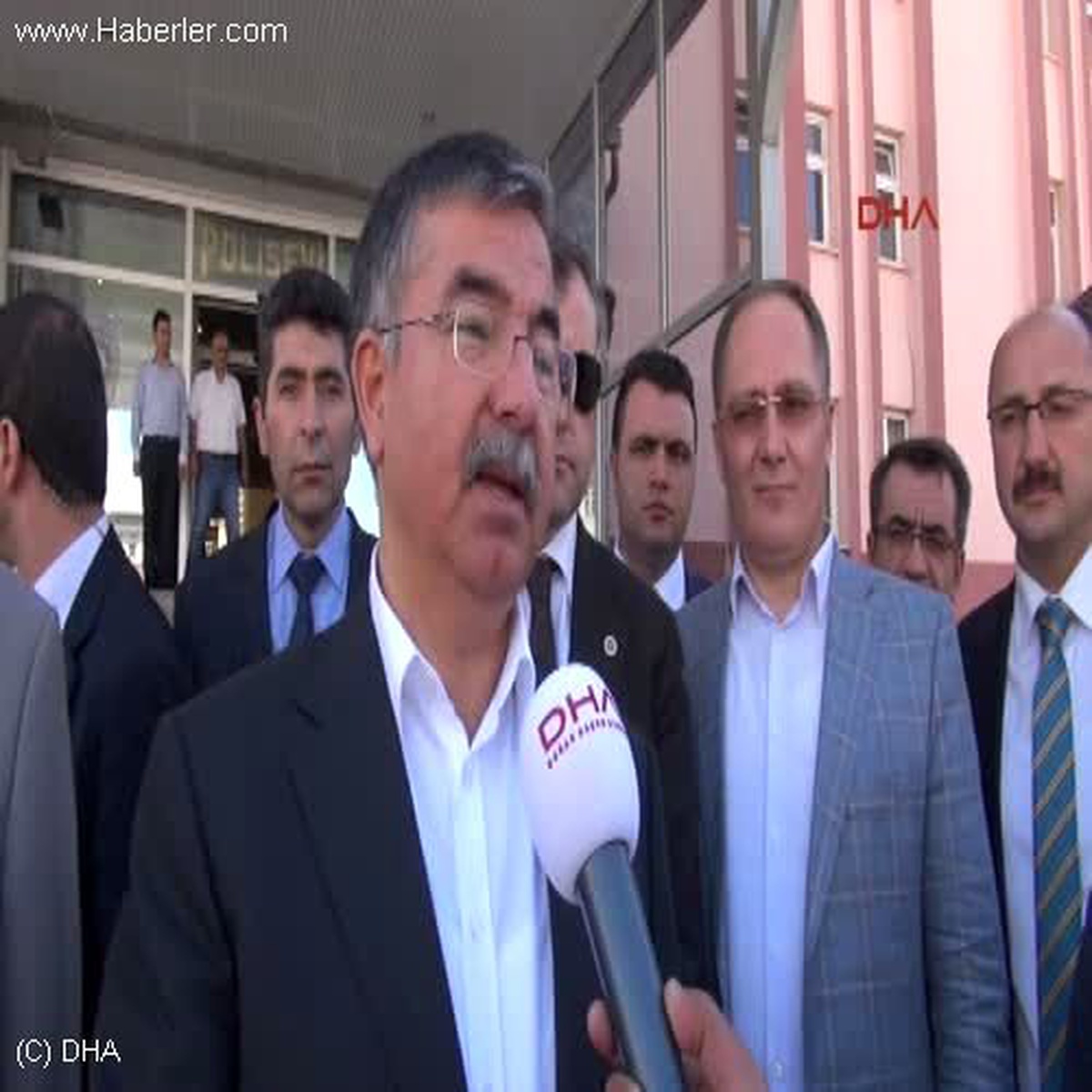 Bakan Yılmaz: Halkına Silah Doğrultan Kurumlar Mısır\'a Yüktür