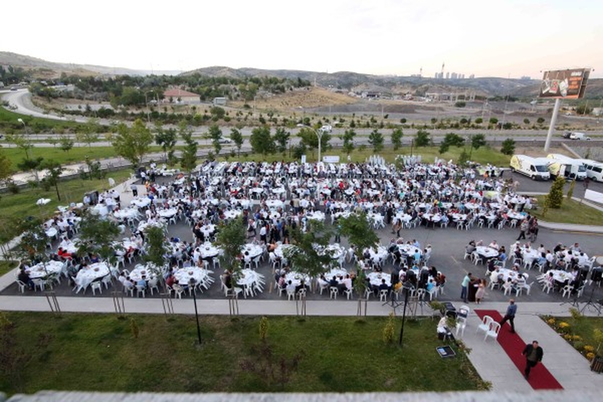 Başkan Odabaşı\'ndan Belediye Personeline İftar