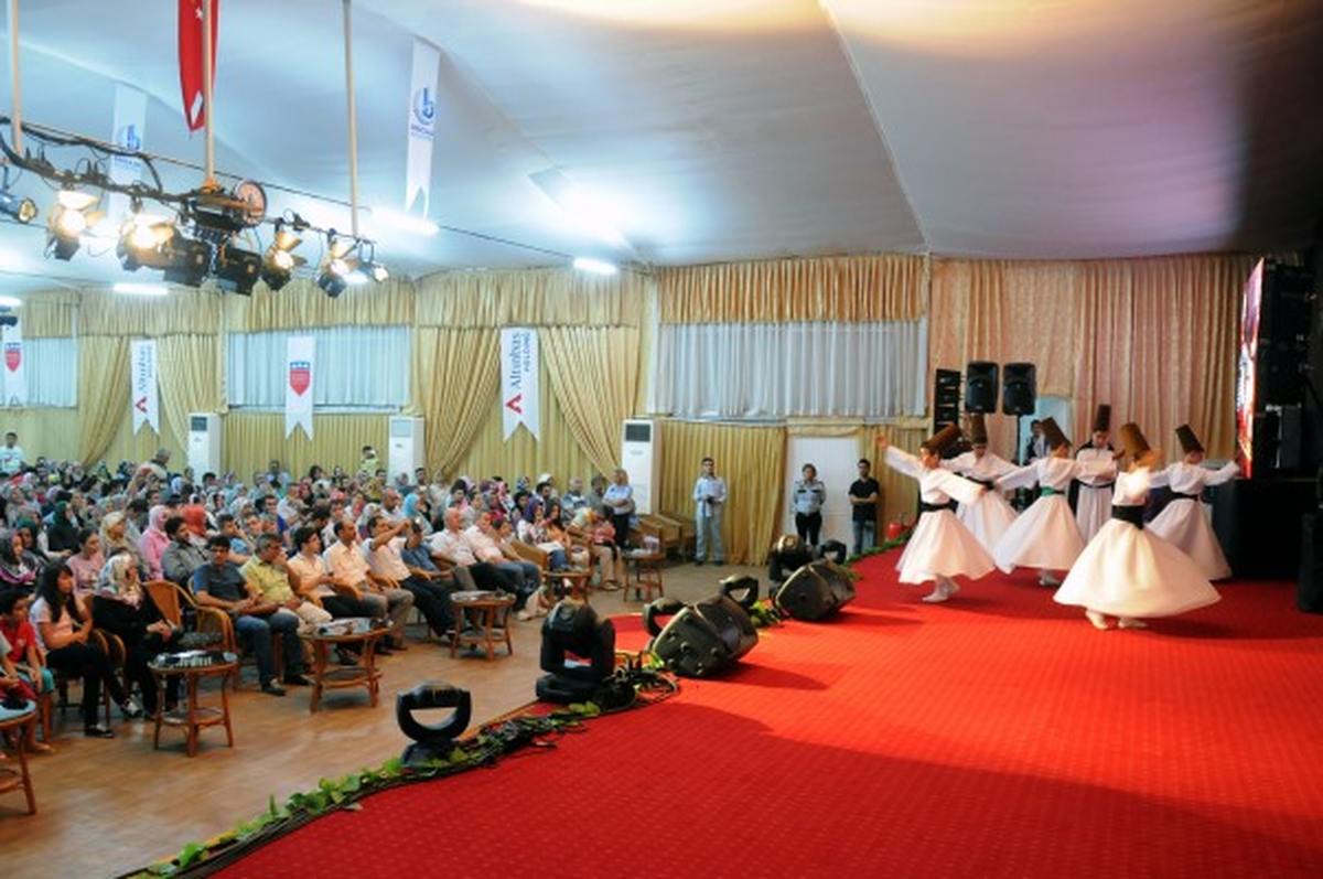 Bilgi Evleri Öğrencileri Takdir Topladı