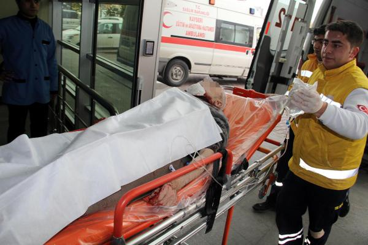Kayseri\'de Bunalıma Giren Bir Kişi Cinsel Organını Kesti