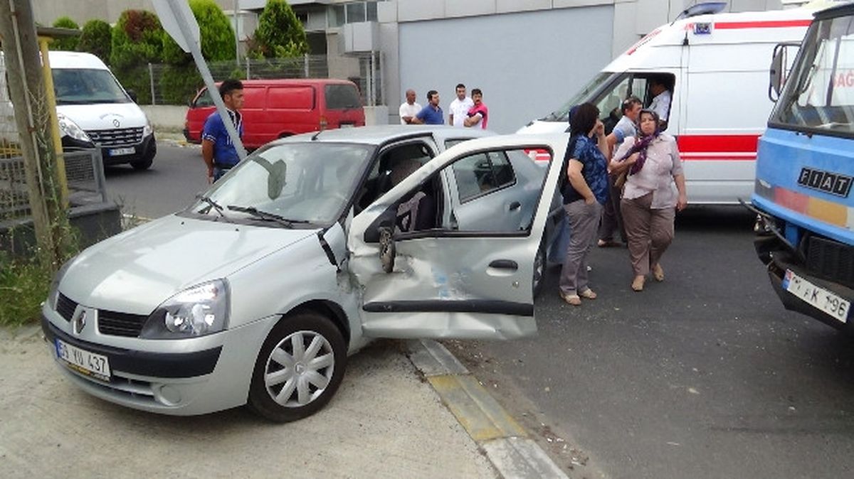 Çorlu\'da Trafik Kazası: 1 Yaralı