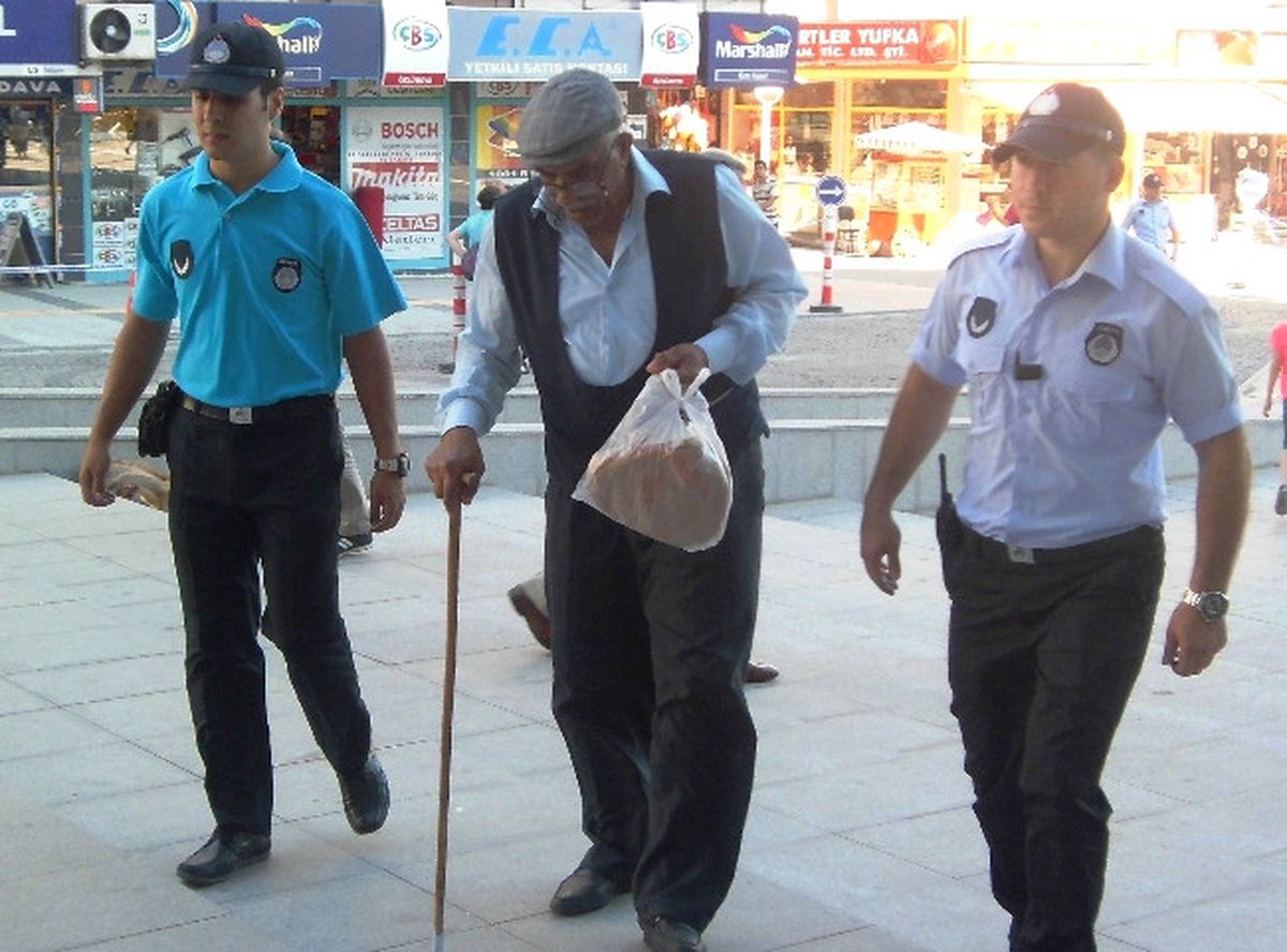 Dilenemeden Yakalandılar