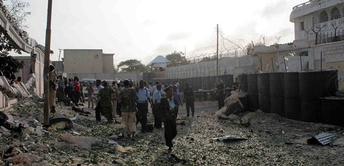 Dışişleri Bakanlığı.Mogadişu\'daki Saldırıda Özel Harekat Polislerimizden 1\'i Şehit Oldu 3\'ü...