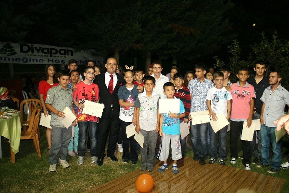 Divapan\'dan Büyük Aile İftarı