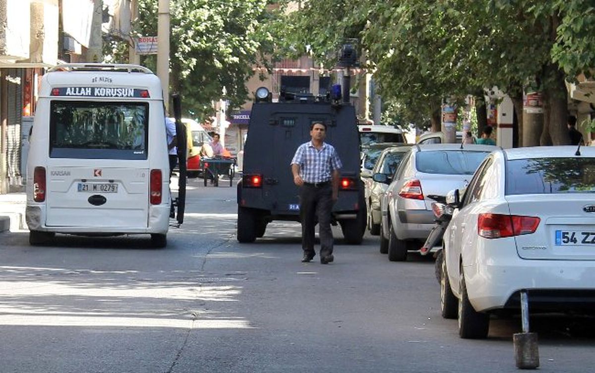 Diyarbakır\'da Bomba Paniği