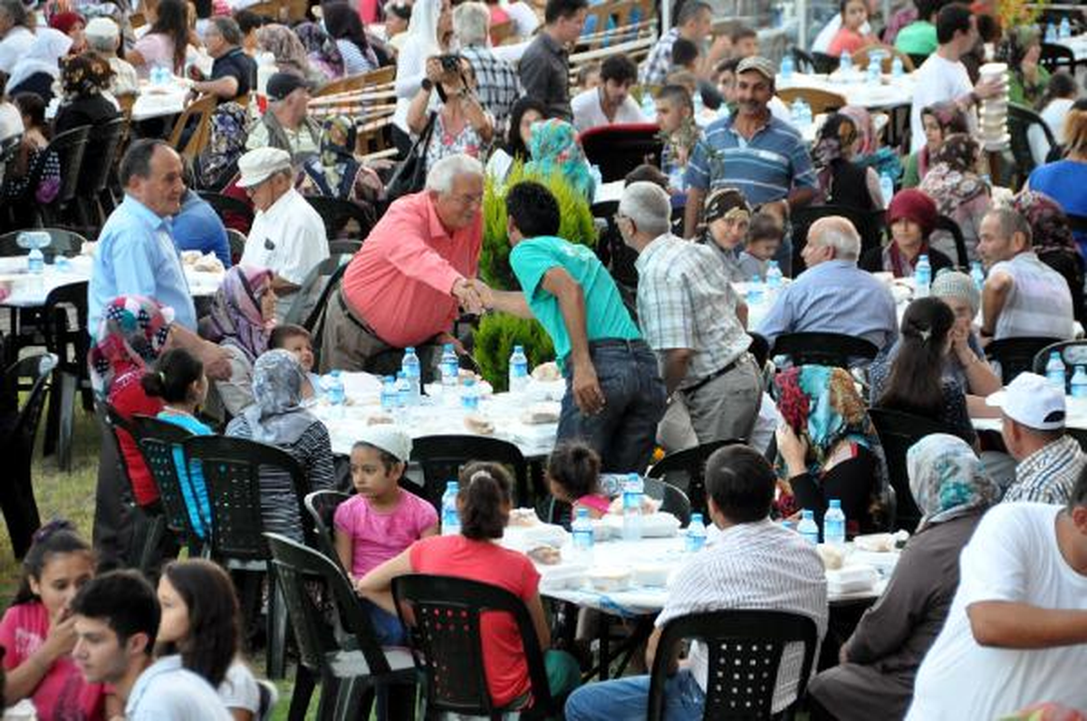 Ereğli\'de Belediyesi\'nden İftar