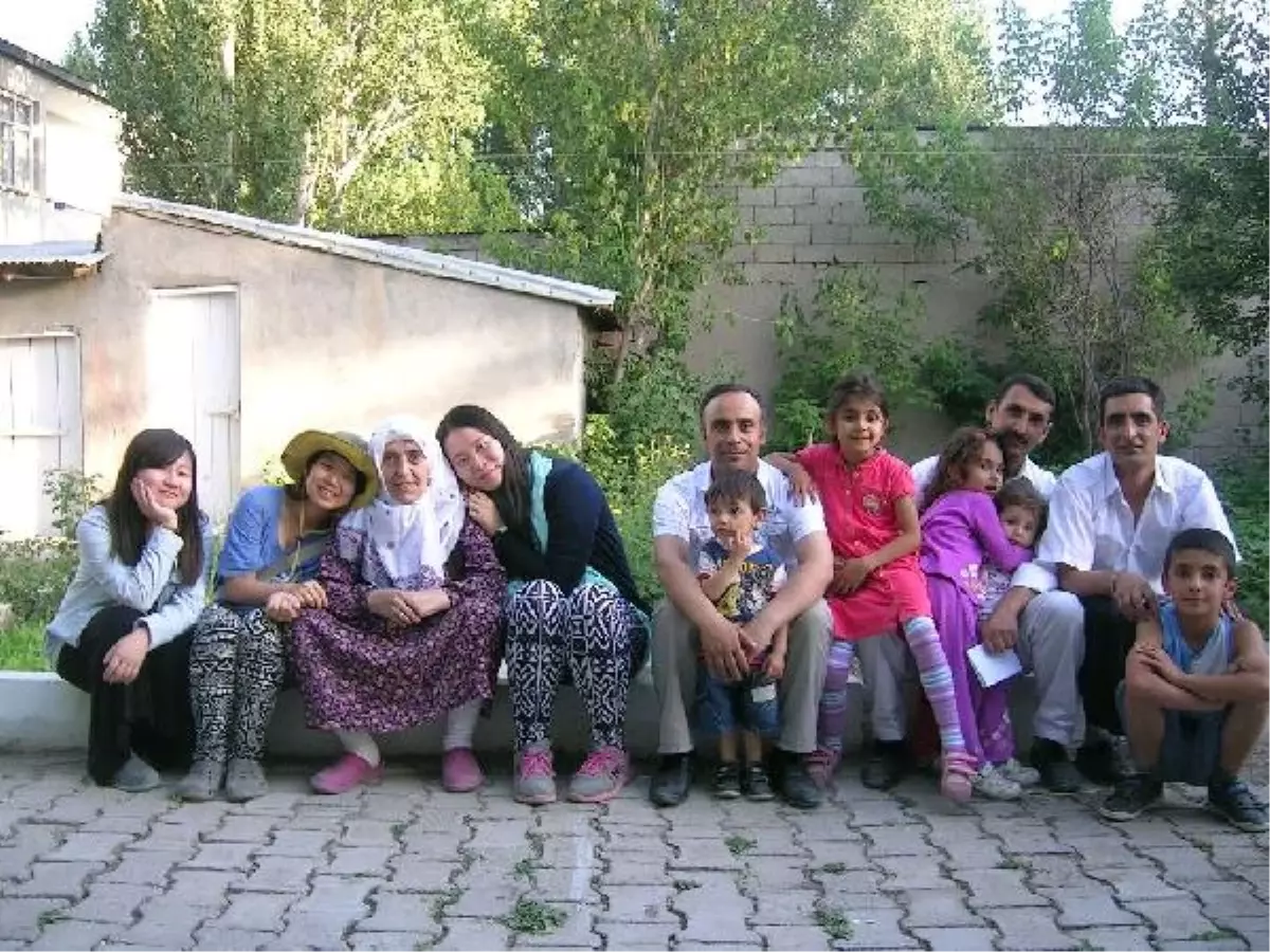 Ağrı Kent Konseyi Başkanı Güney Koreli Öğrencileri Ağırladı