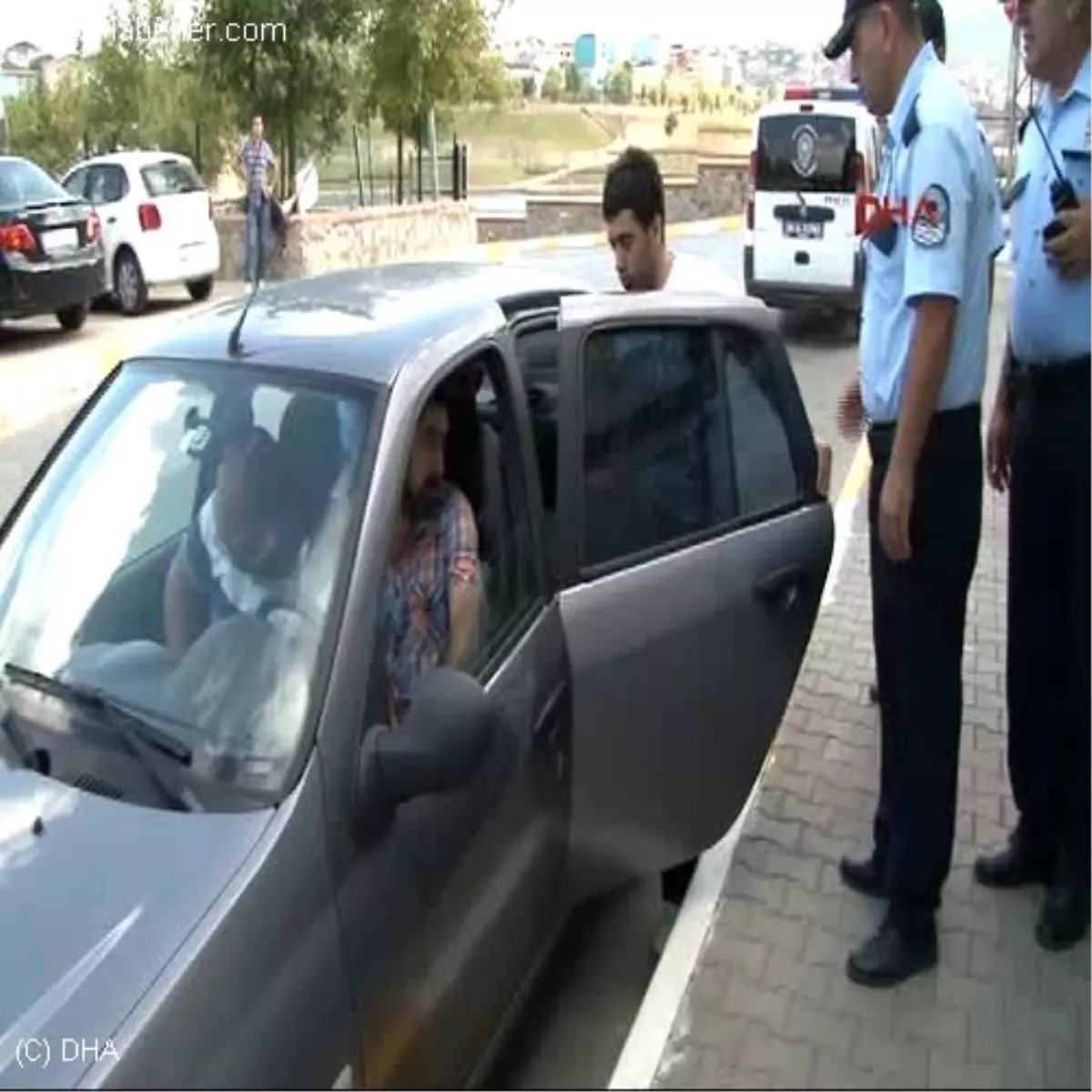 Hırsızlık İçin Girdiği Evde Tecavüze Kalkıştı