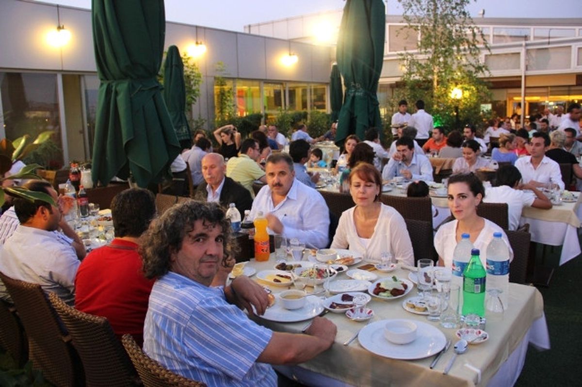 İstanbul Muğlalılar Derneği\'nden İftar
