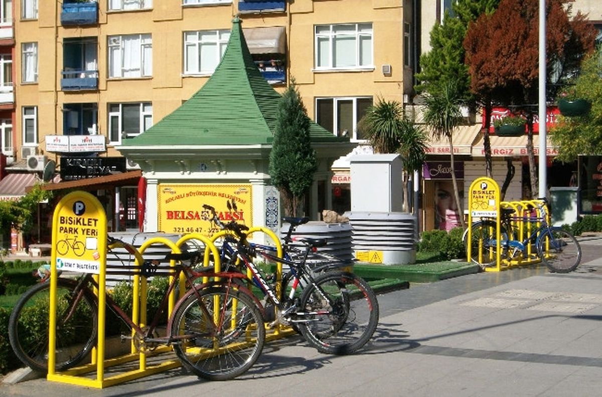 İzmit\'te Bisiklet Duraklarına Büyük İlgi