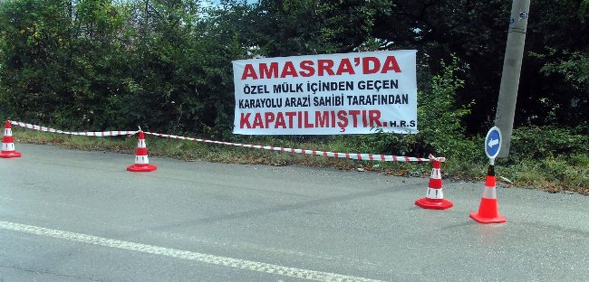 Karayolunun Arazisinden Geçtiğini Söyleyerek Trafiği Kısıtladı