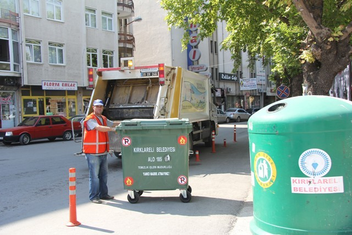 Kırklareli\'ne Yeni Çöp Kutuları