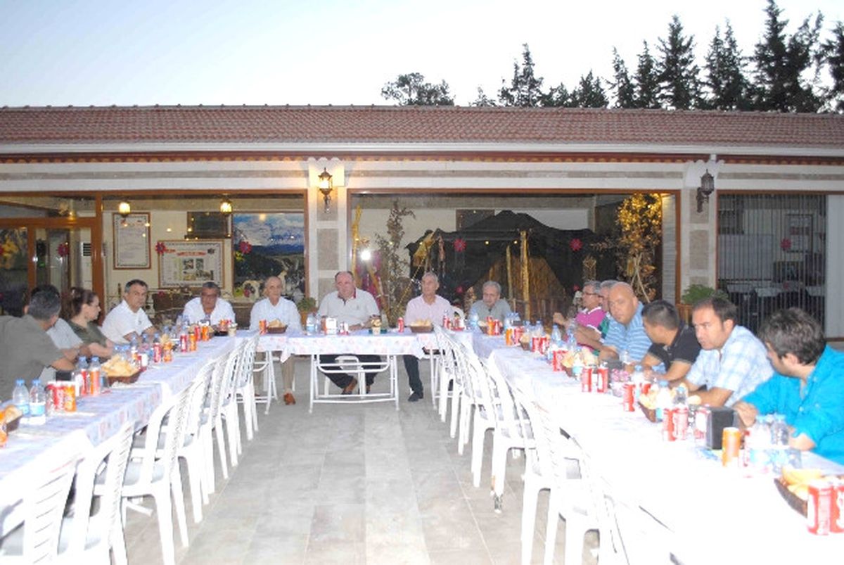 Kültürevi\'nde Turizmcilere İftar