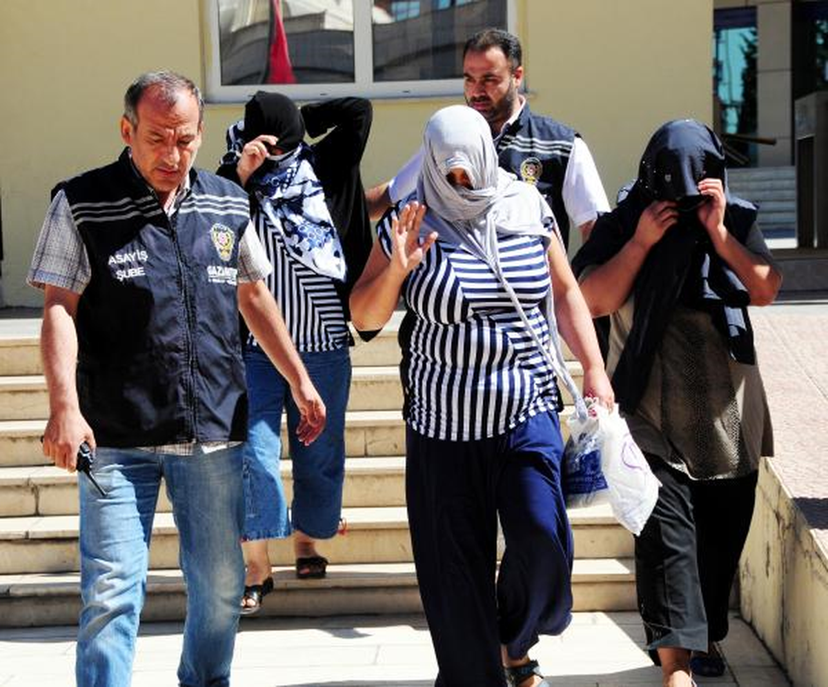 Kuyumcudan Hırsızlık İddasına 3 Gözaltı