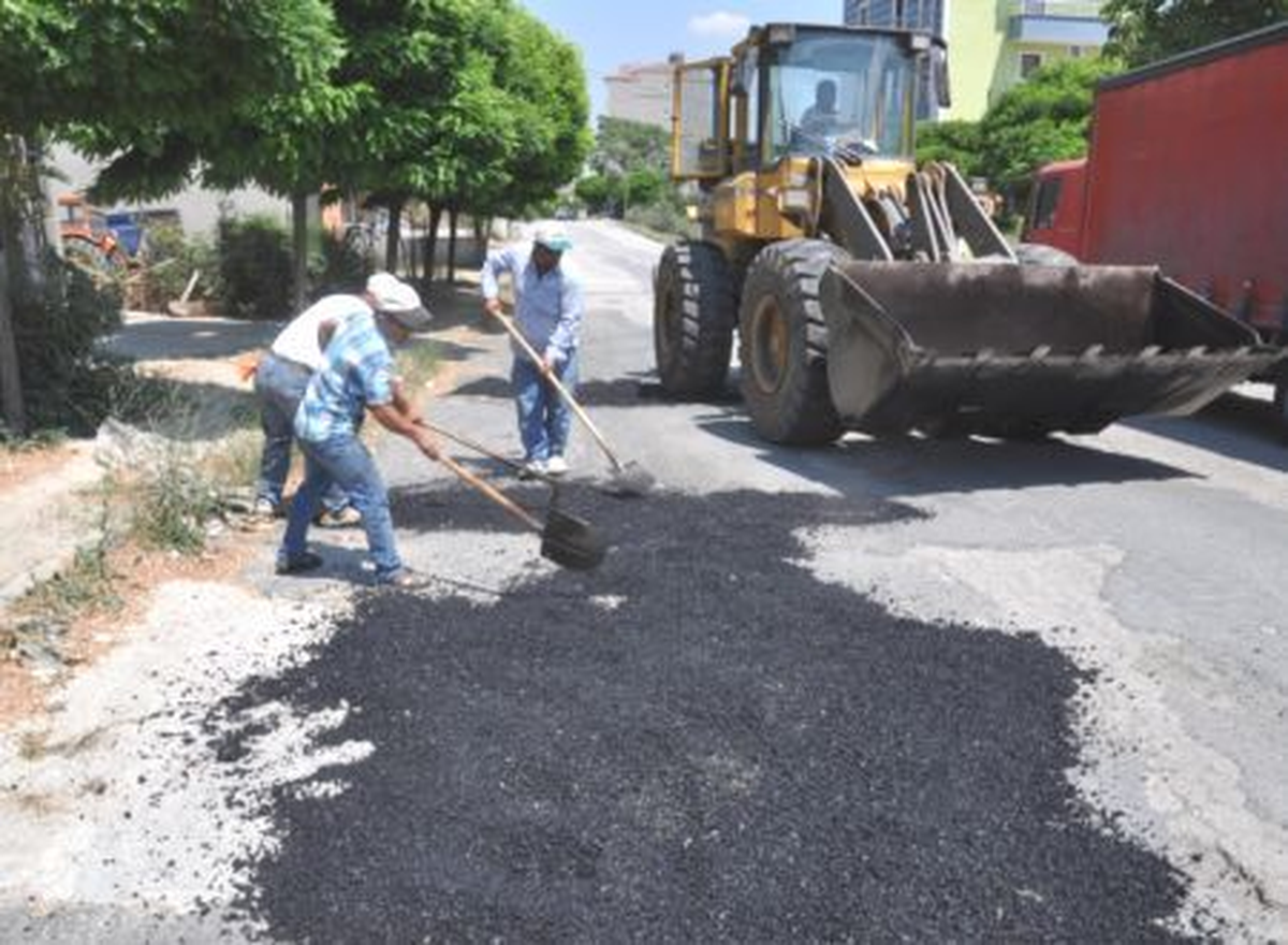 Malkara\'da Yol Yapım ve Onarım Çalışmaları