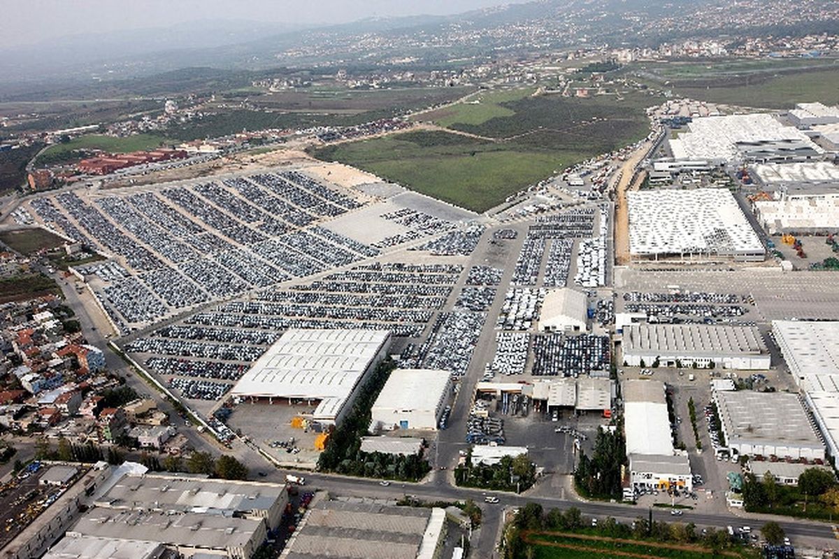 Otomotiv Devleri İzne Çıkıyor