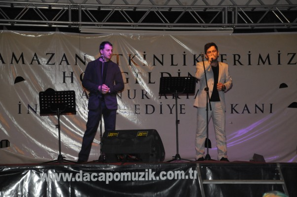 Ramazan Sokağında Grup Amenna Konseri