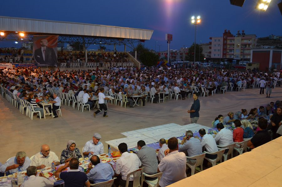 Bakan Çağlayan: Milletimizi Soydurtmayacağız