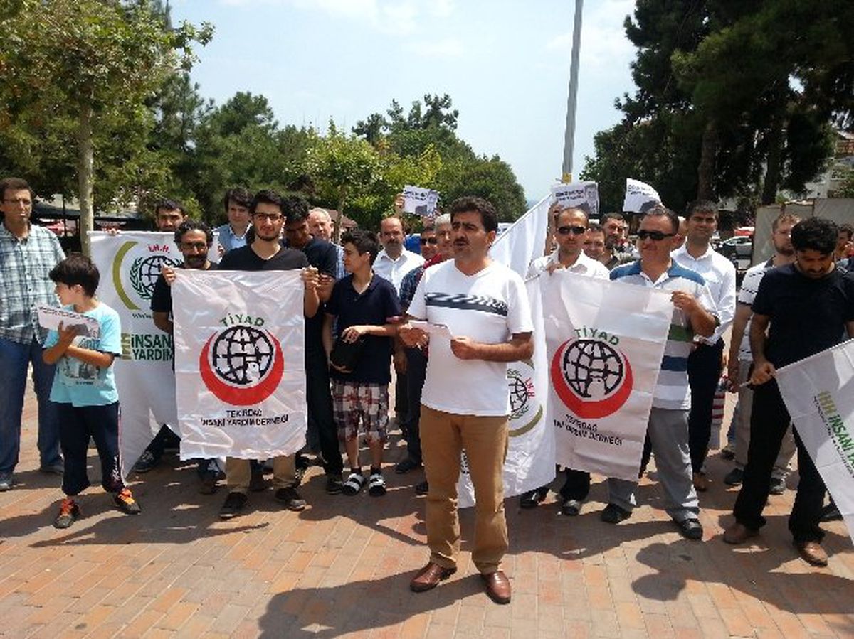 Tekirdağ\'da Mısır\'daki Darbe Protesto Edildi