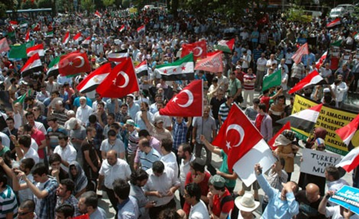 Türkiye Darbeye Karşı Ayağa Kalktı