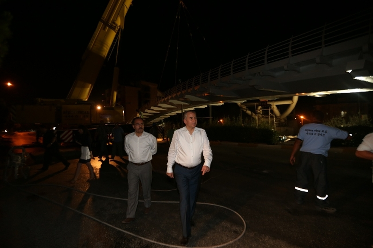 Denizli\'de Yunus Emre Üst Geçidi Yapılıyor