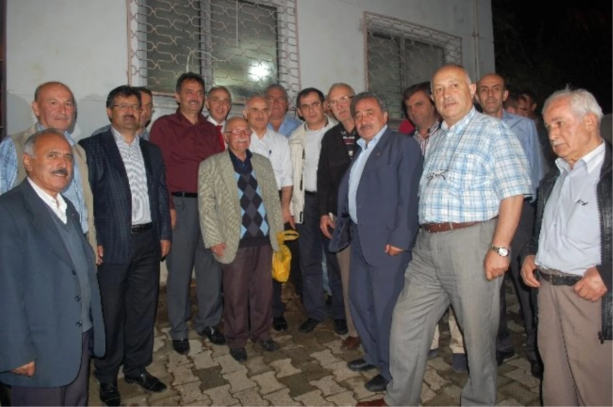 AK Parti Samsun Milletvekili Demir, Trabzon\'da İftar Verdi