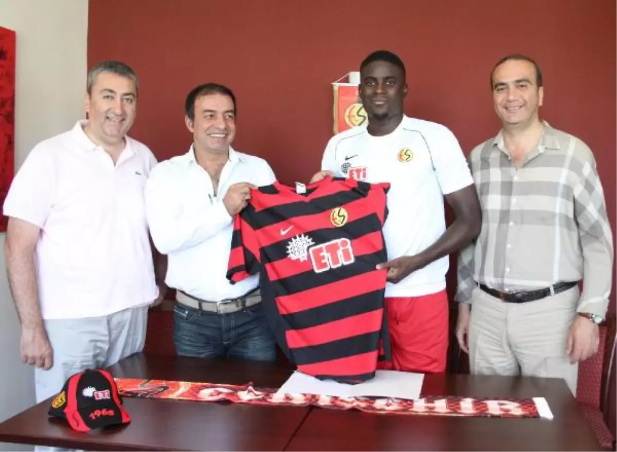 Alfred N\'diaye Eskişehirspor\'da