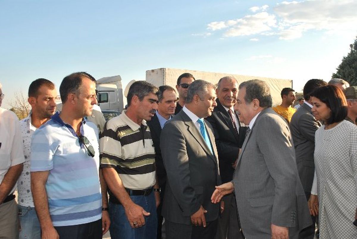 Bakan Güler İftarını, Süryani Metropoliti ve Suriyeli Mültecilerle Açtı