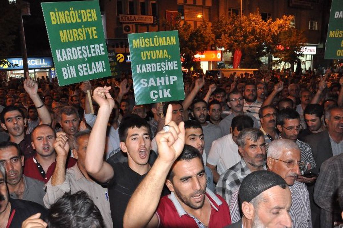 Bingöl\'de Mısır\'da Katliama Tepki