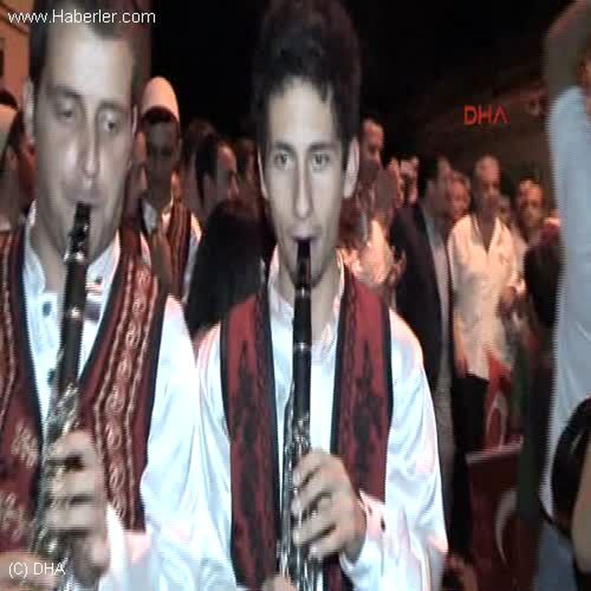 Bursa\'da Klarnetli ve Defli Sahur