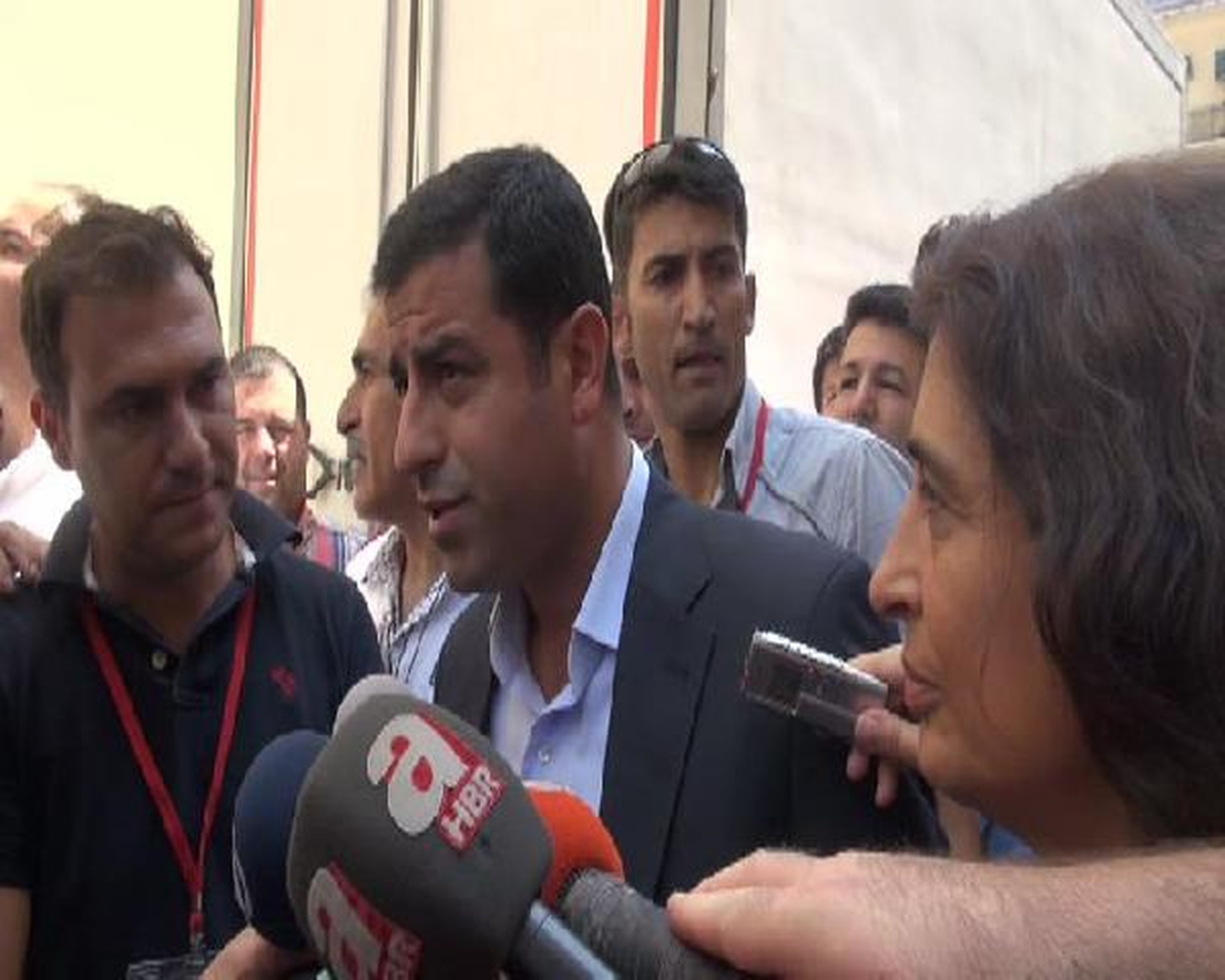 \'Başbakan Somut Adım Atmak Zorunda \'
