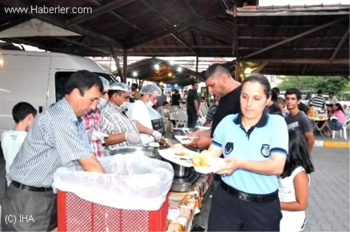 Engelliler ve Aileleri İftarda Buluştu