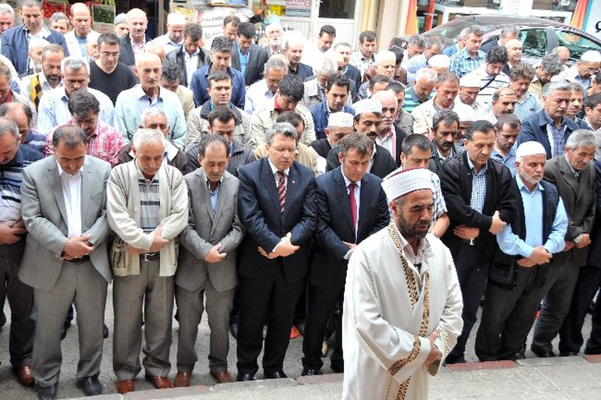 Gümüşhane\'de Gıyabi Cenaze Namazı