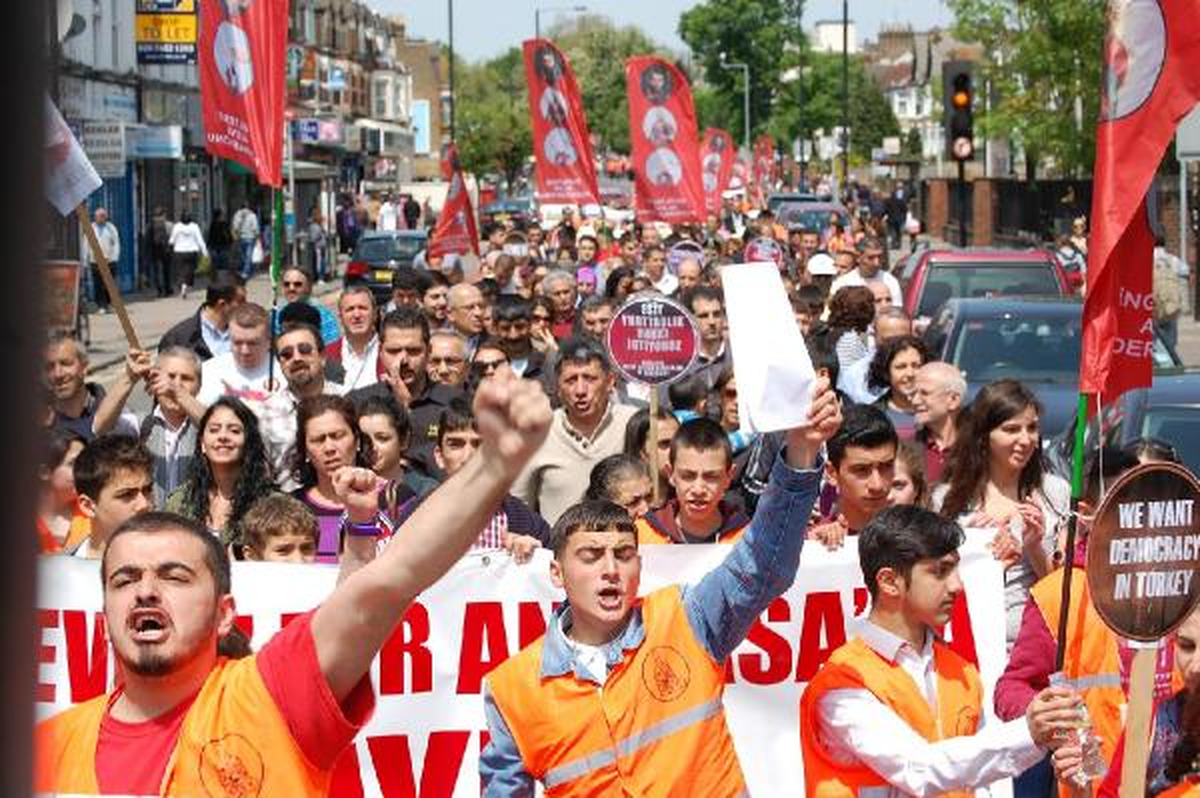 İngiltere\'deki Alevilerlerden Ankara\'ya 7 Bin İmza