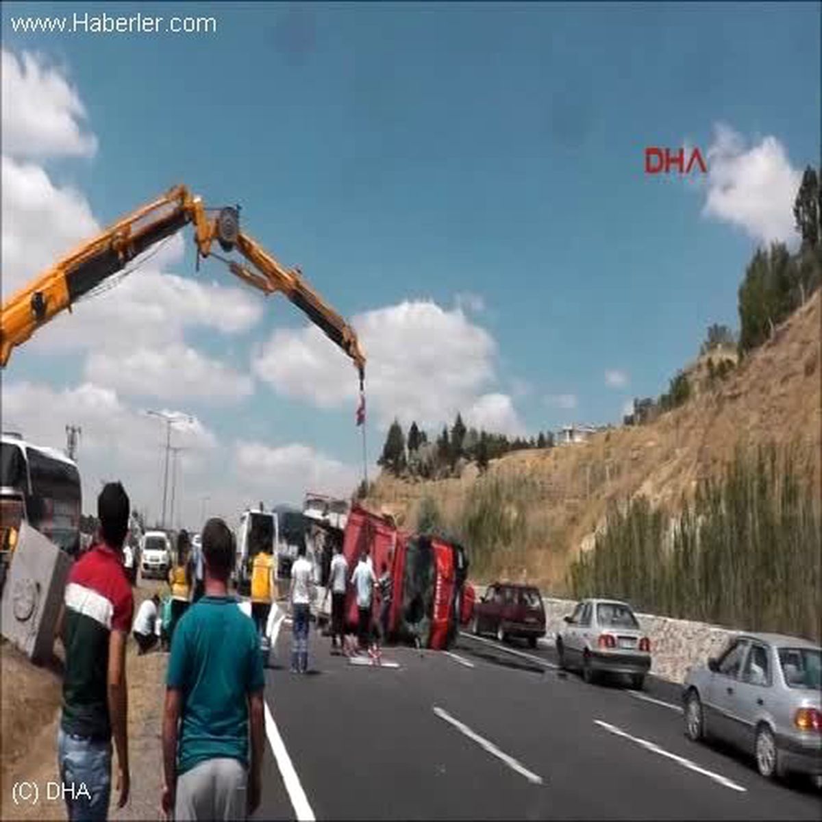 İtfaiyaciler Yangına Giderken Can Verdi 2 Ölü, 1 Yaralı