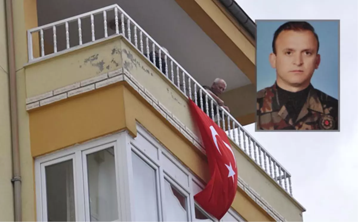 Şehit Polis, Bir Ay Önce Somali\'ye Gitmiş (3)