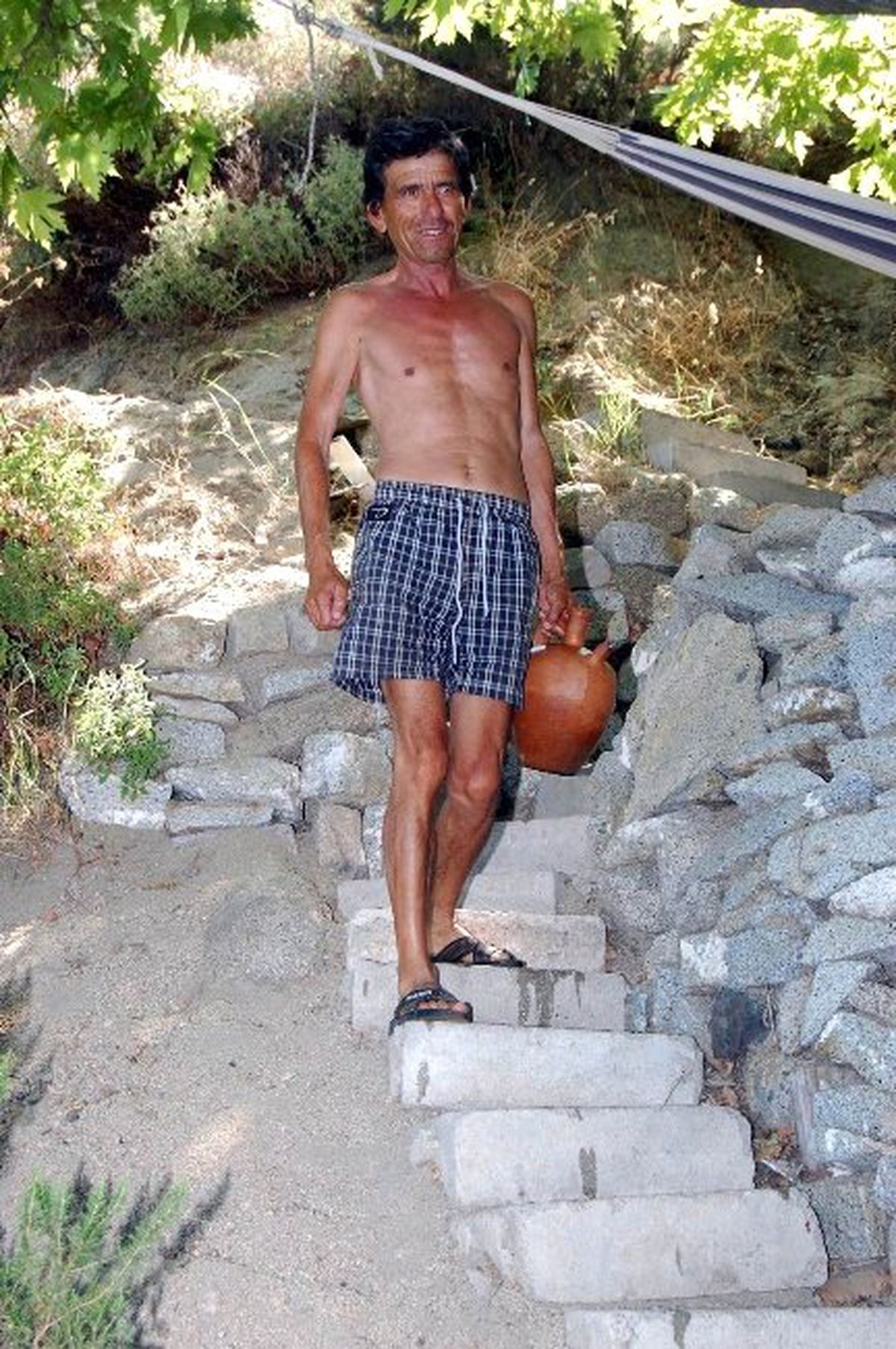 Survivor Kemal Köyde Ada Hayatı Yaşıyor