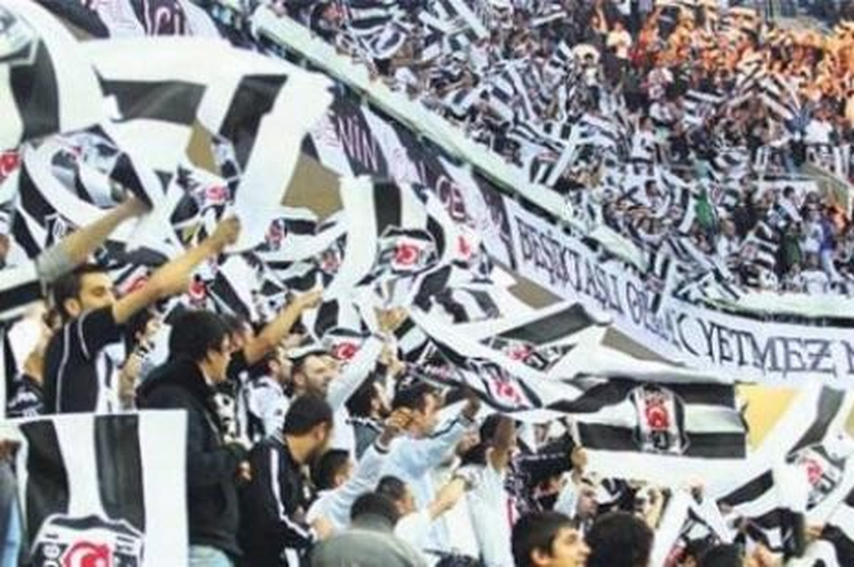 Beşiktaş\'ta Kombine Kartlar Genel Satışta