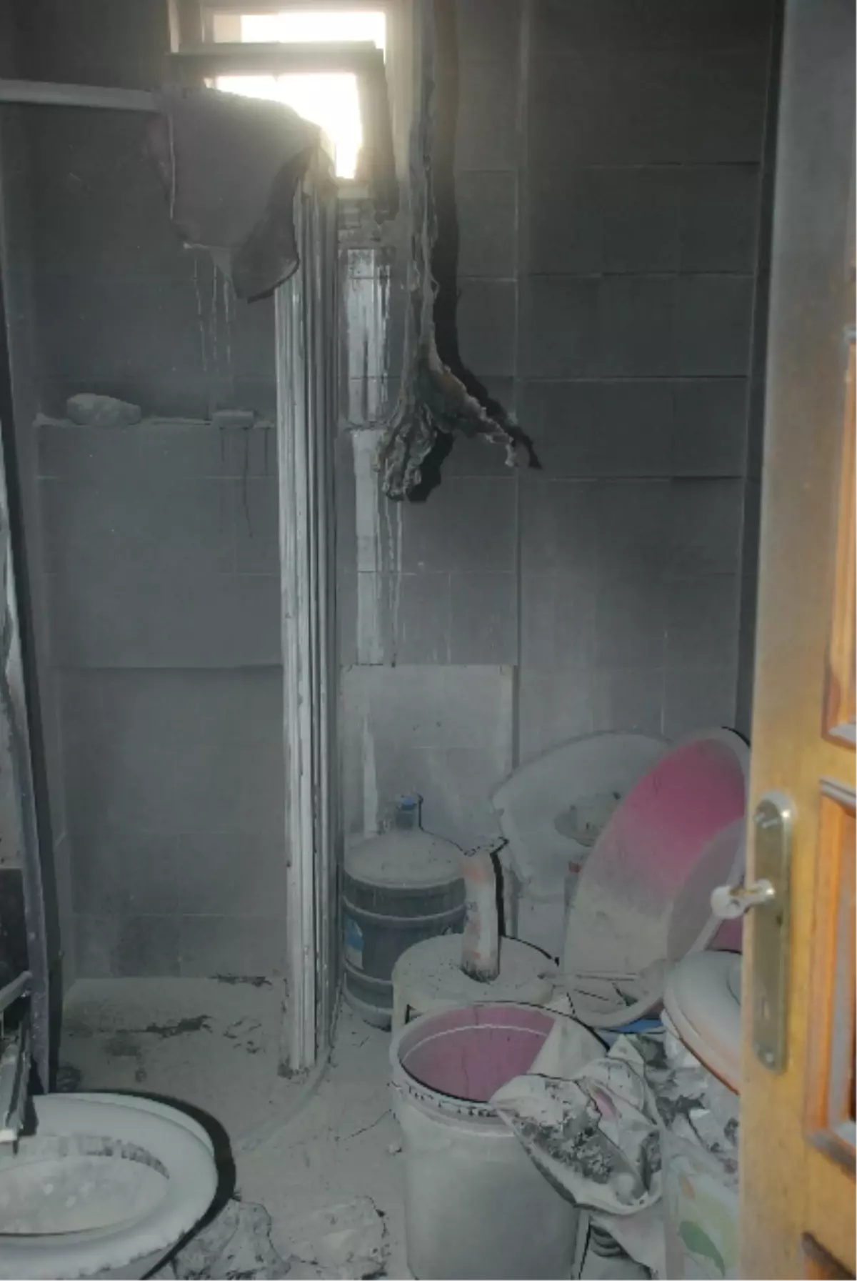 Didim\'de Patlayan Şofben Yangın Çıkardı