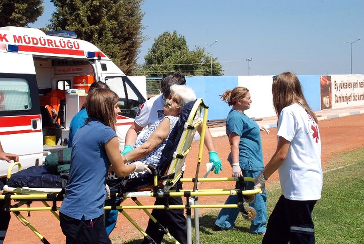 Kalp Hastası Ambulans Helikopterle Aydın\'a Sevk Edildi