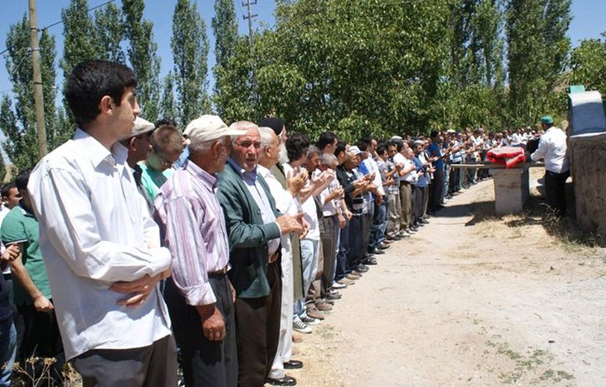 Kazada Ölen İtfaiyeci Toprağa Verildi
