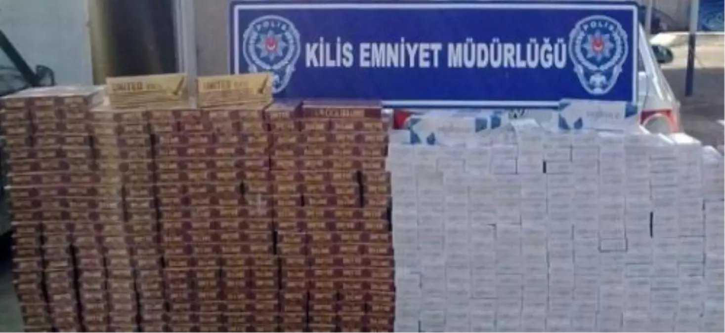 Kilis\'te 3 Otomobilde 23 Bin Paket Kaçak Sigara