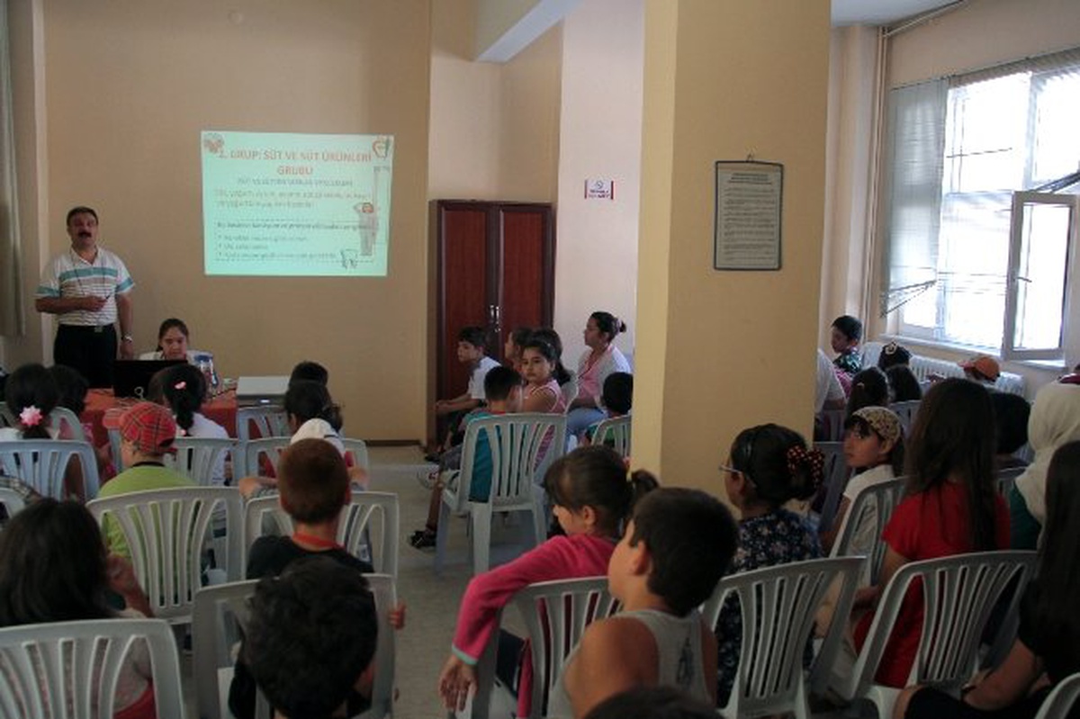 Öğrencilere Sağlıklı Beslenme ve Obezite Anlatıldı