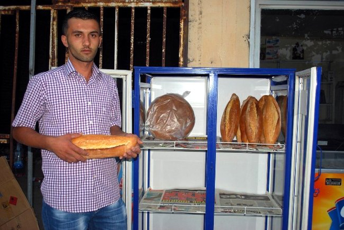 Salihlili Esnaf, Bagajda Ekmek Satışına İsyan Etti