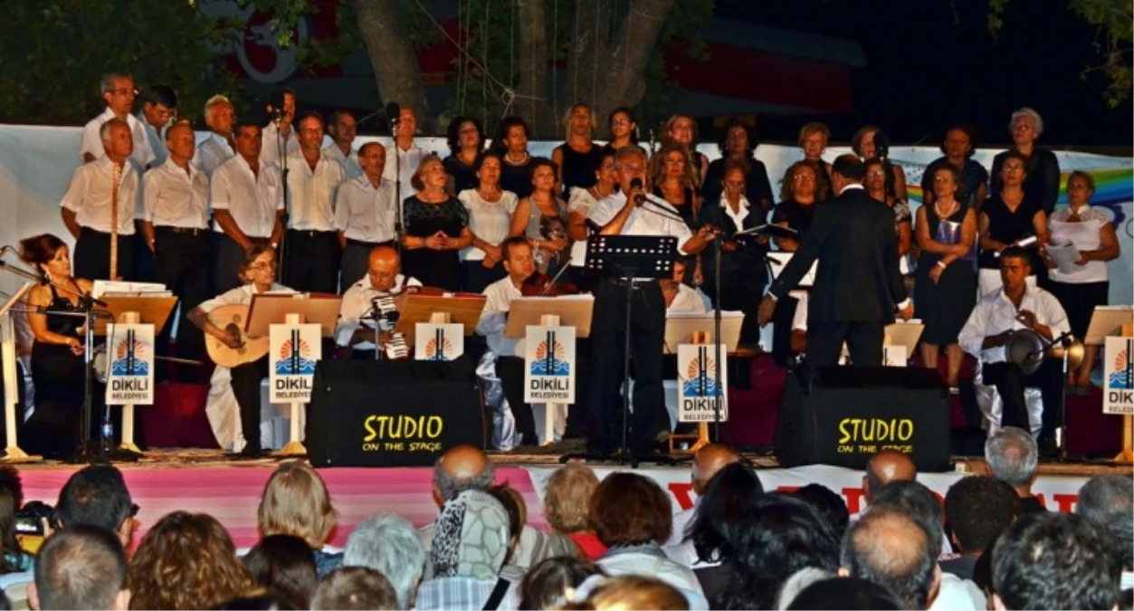 Türk Sanat Müziği Konseri Nefes Kesti